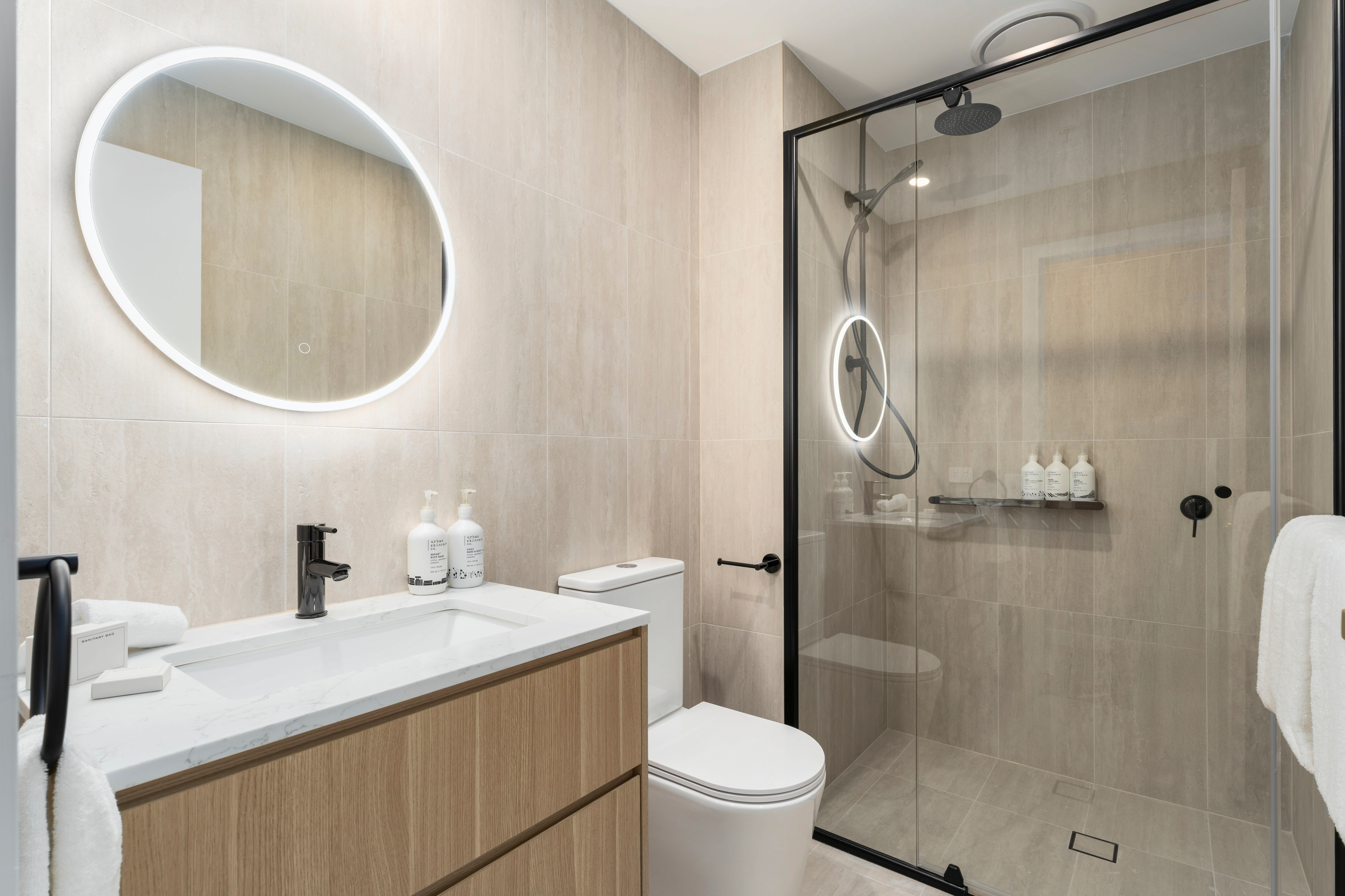 Guest room bath at the TRYP by Wyndham Southport Gold Coast in Gold Coast, Other than US/Canada