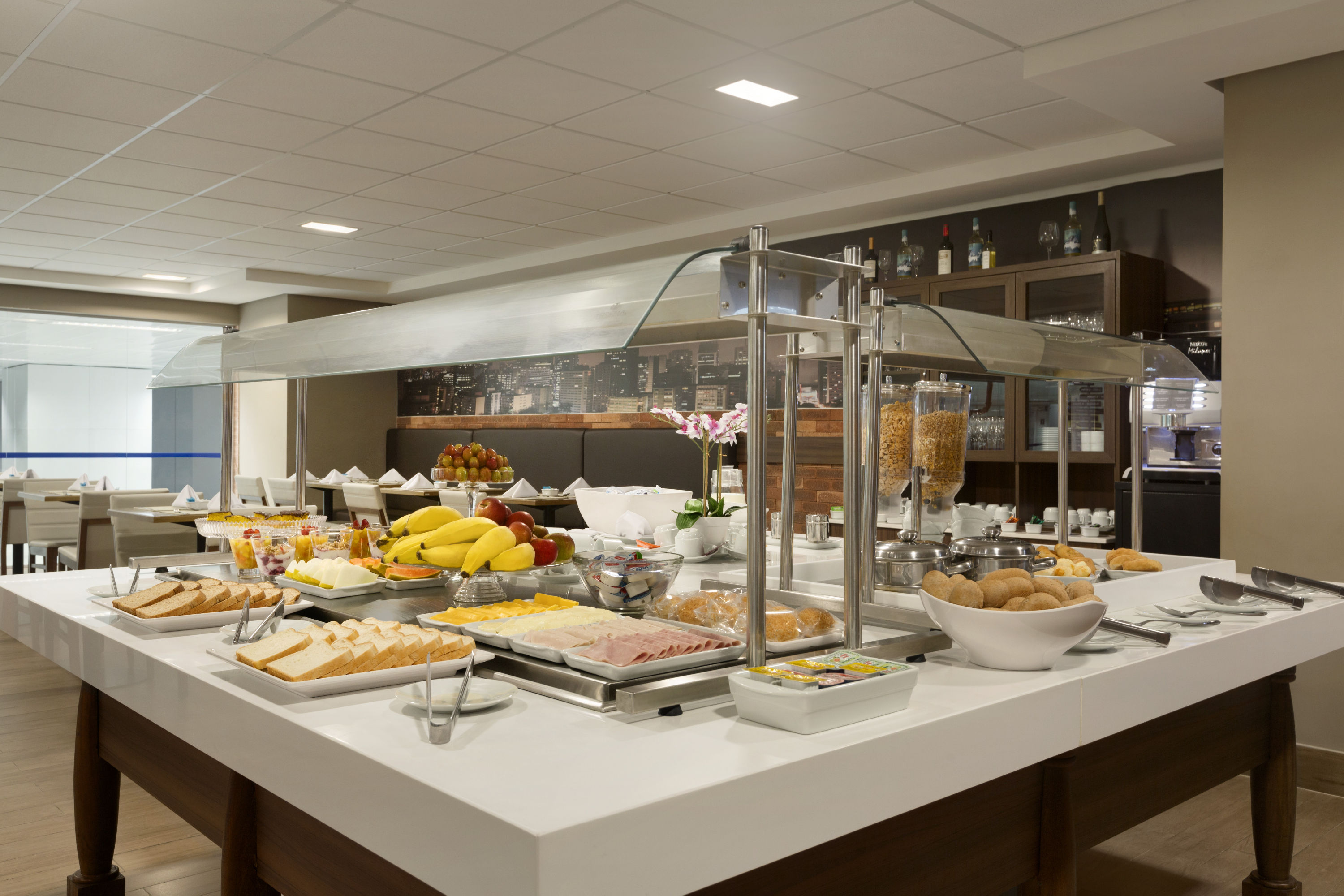 TRYP by Wyndham Sao Paulo Guarulhos Airport restaurant in Guarulhos, Other than US/Canada