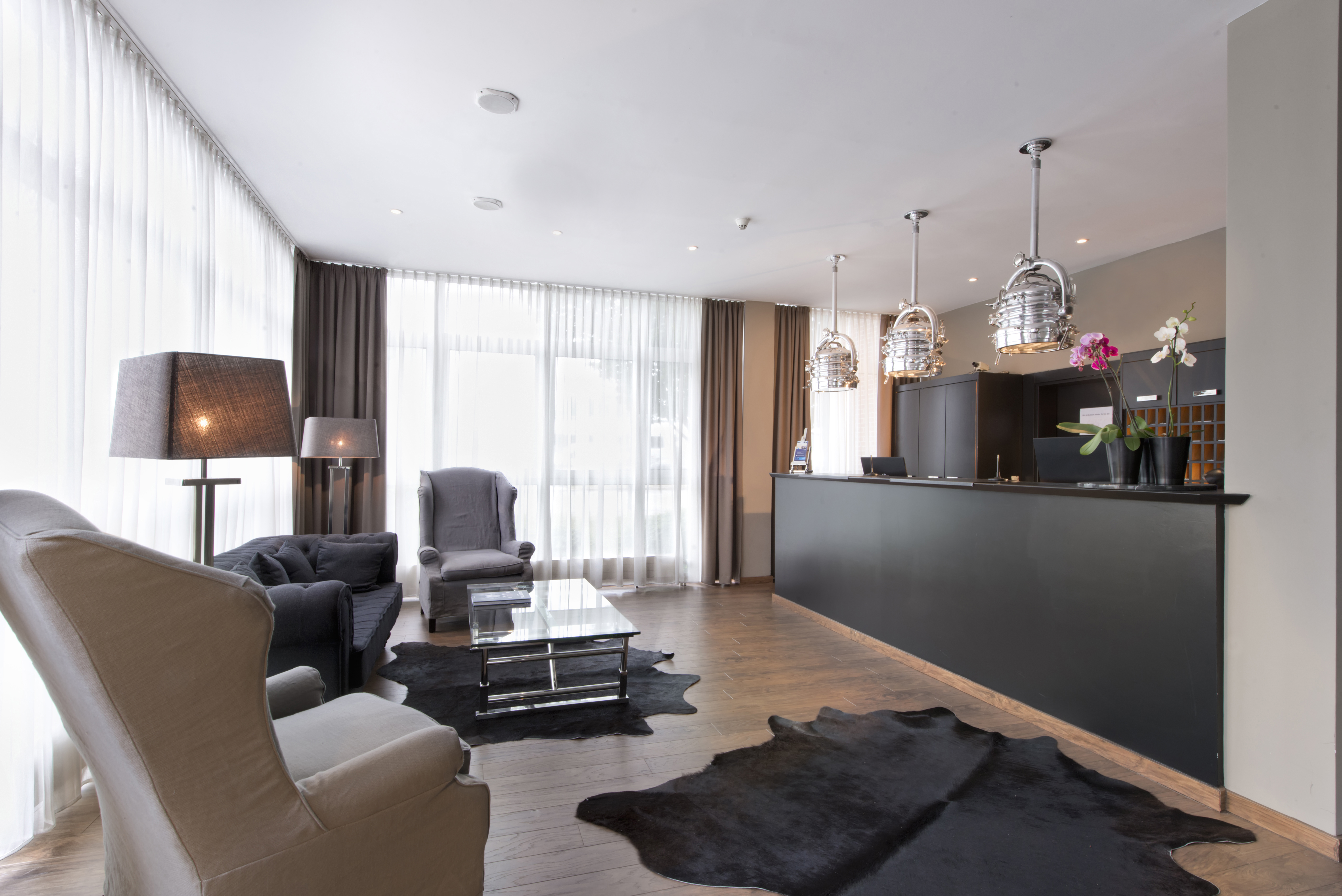 TRYP by Wyndham Bremen Airport reception in Bremen, Other than US/Canada