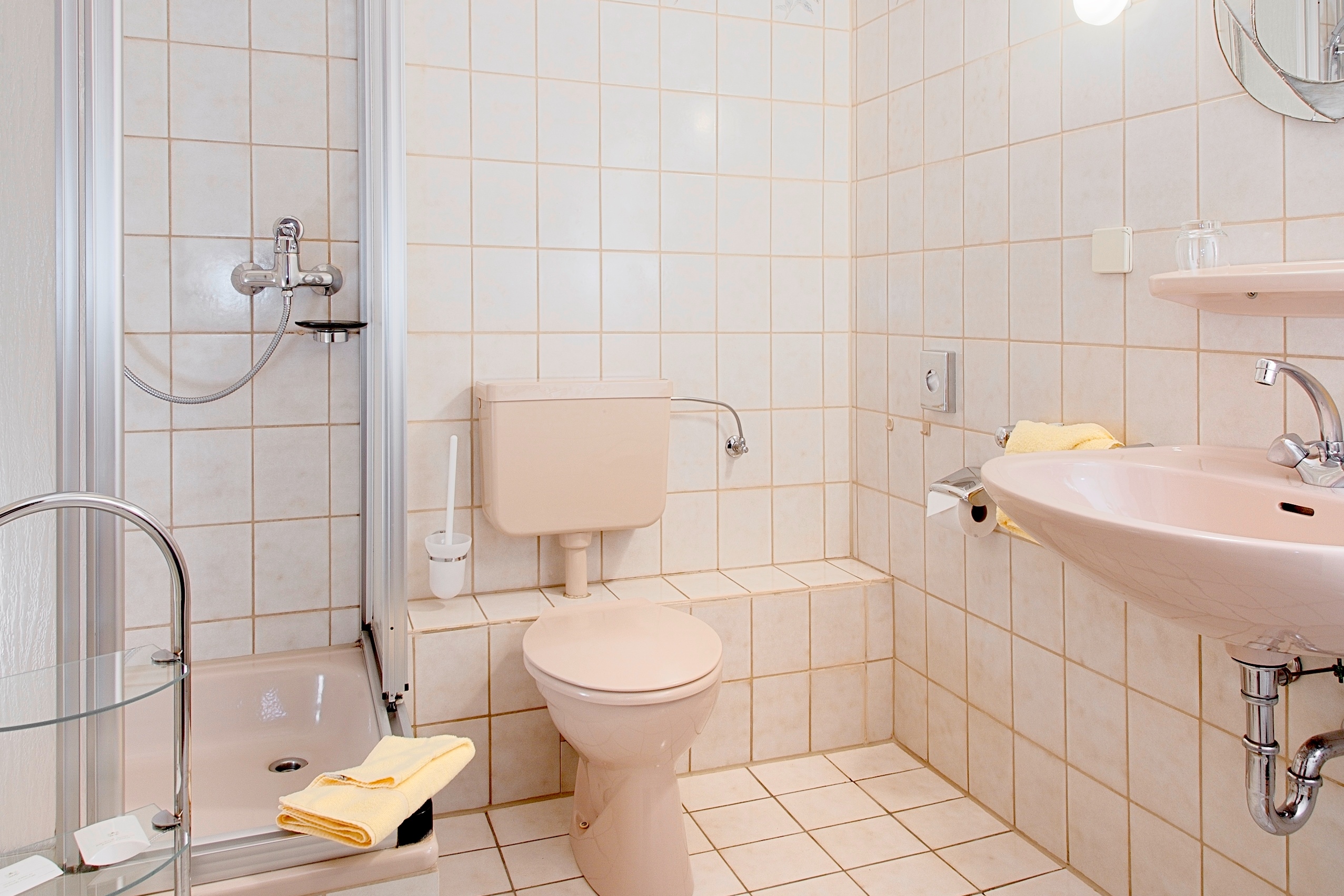 Guest room bath at the TRYP by Wyndham Kassel City Centre in Kassel, Other than US/Canada