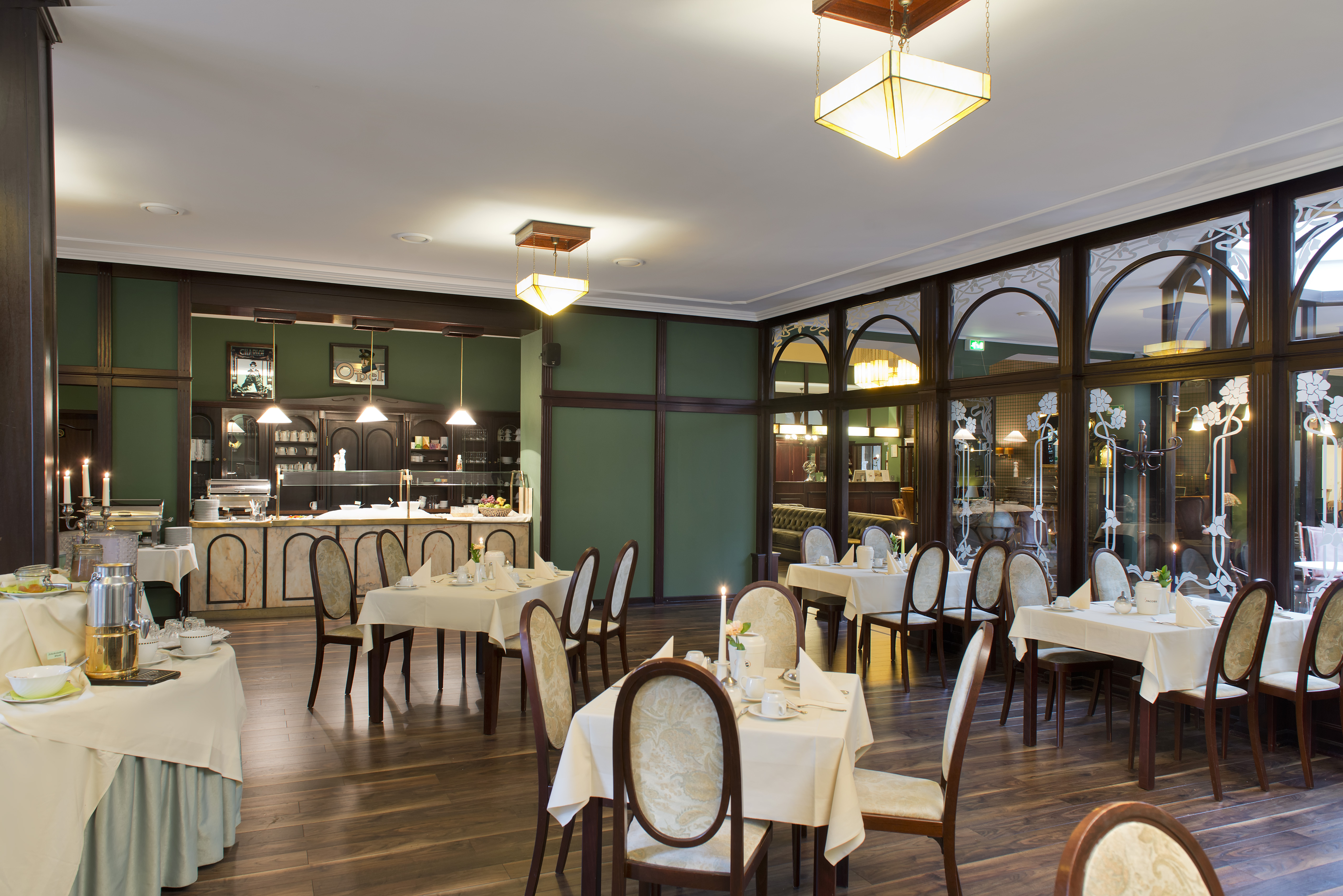 TRYP by Wyndham Kassel City Centre restaurant breakfast area with seating in Kassel, Other than US/Canada