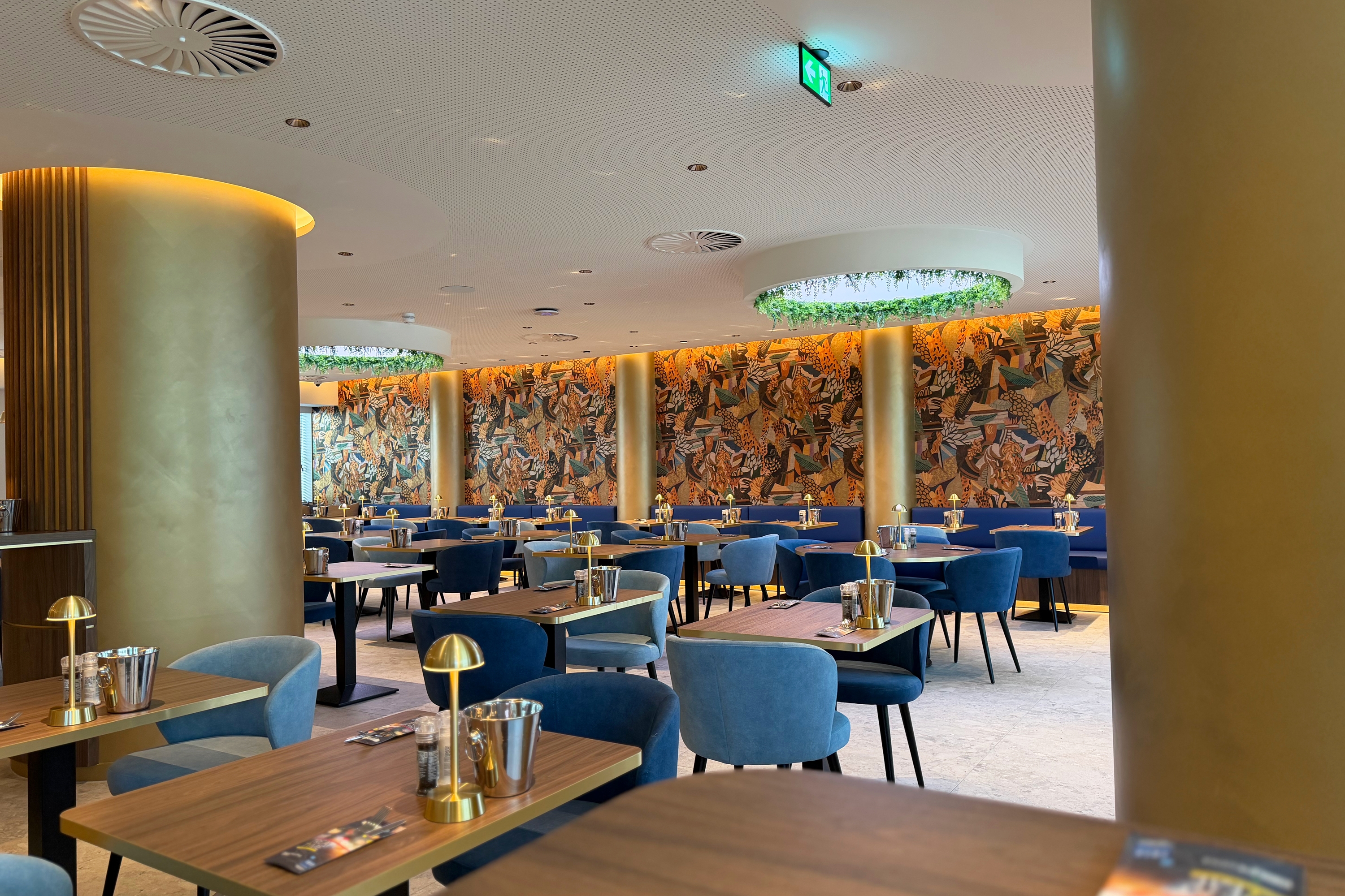TRYP by Wyndham Badhotel The Hague Scheveningen restaurant breakfast area with seating in The Hague, Other than US/Canada