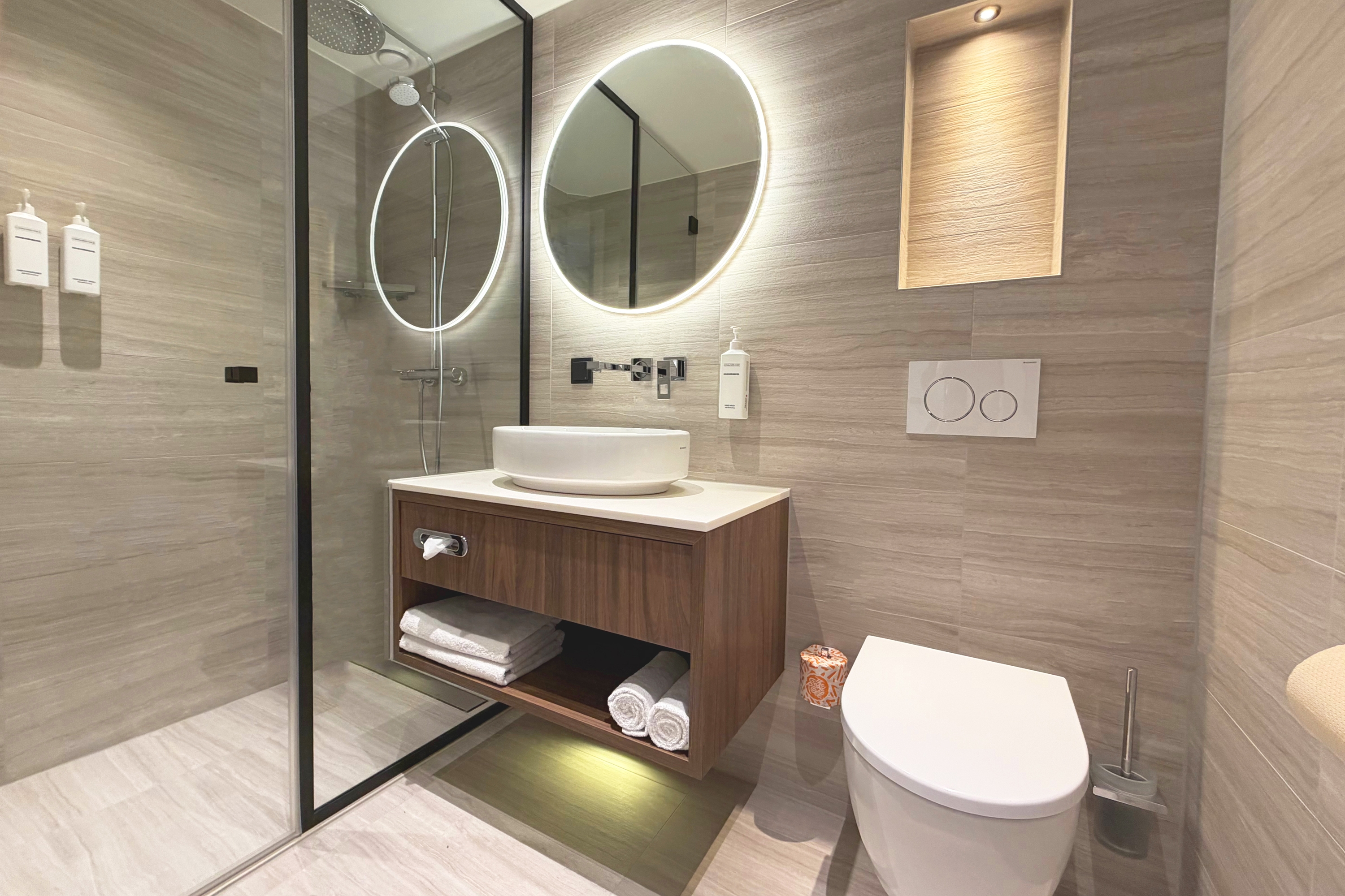 Guest room bath at the TRYP by Wyndham Badhotel The Hague Scheveningen in The Hague, Other than US/Canada