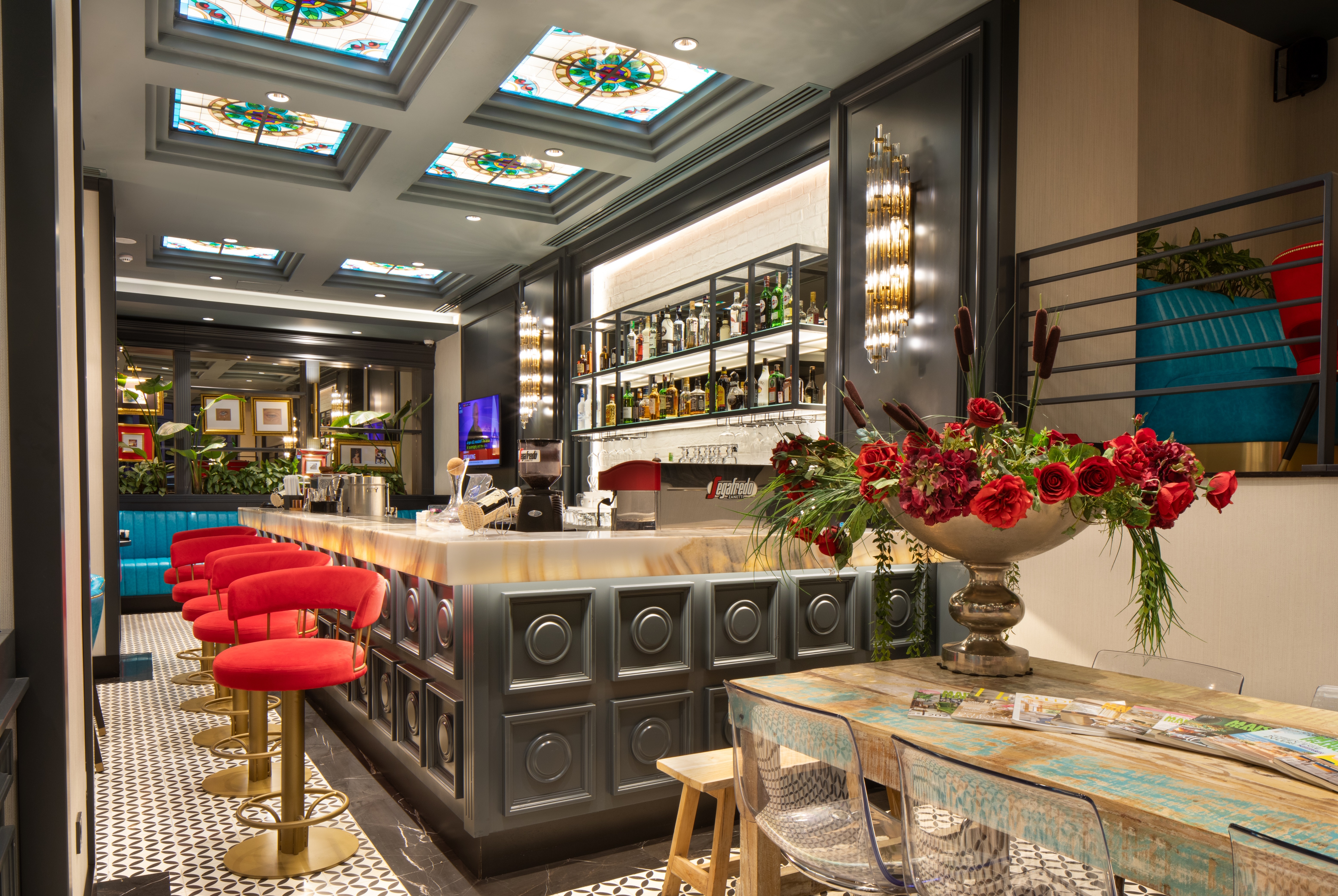 Restaurant bar at TRYP By Wyndham Istanbul Sisli Hotel in Istanbul, Other than US/Canada