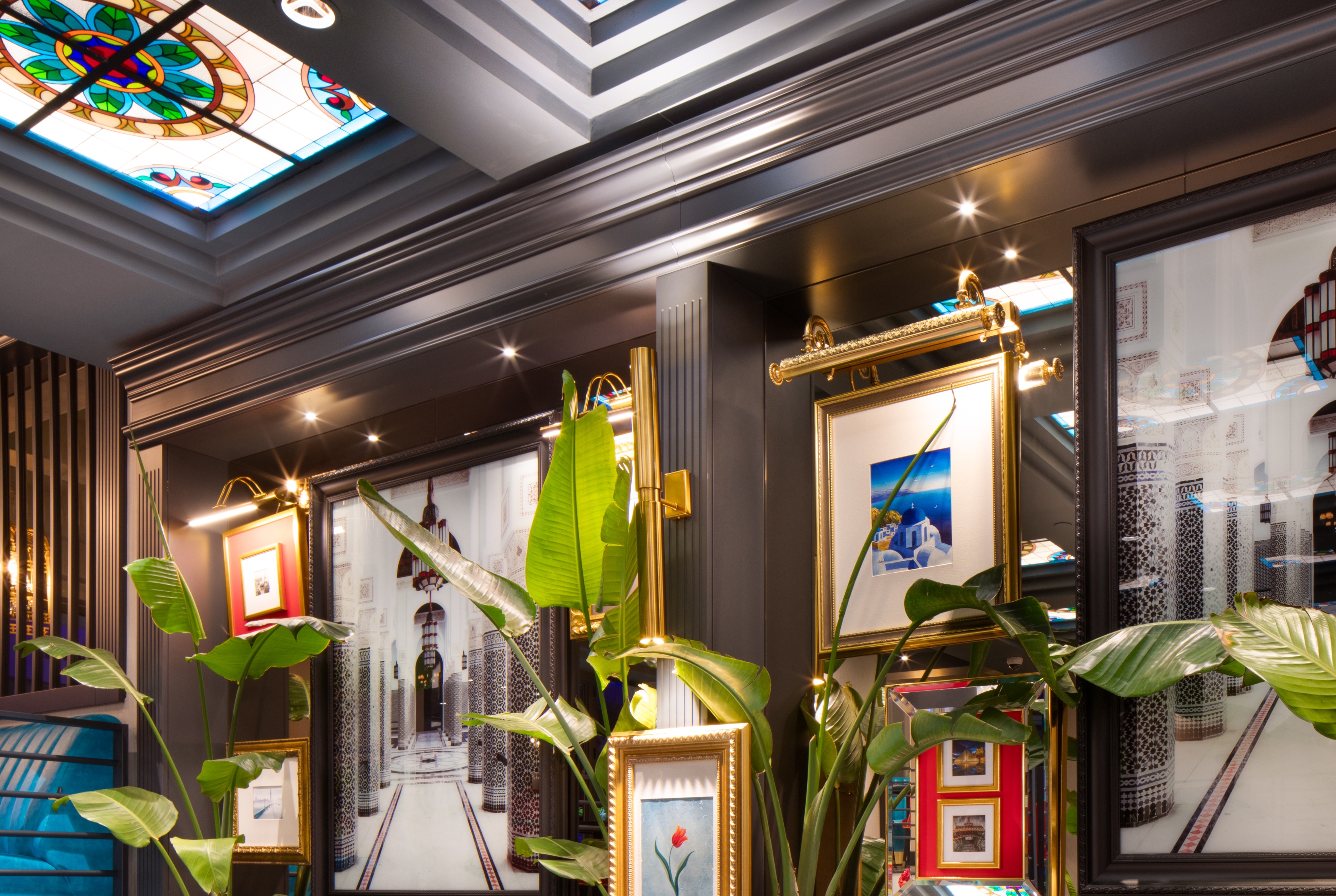 Restaurant bar at TRYP By Wyndham Istanbul Sisli Hotel in Istanbul, Other than US/Canada