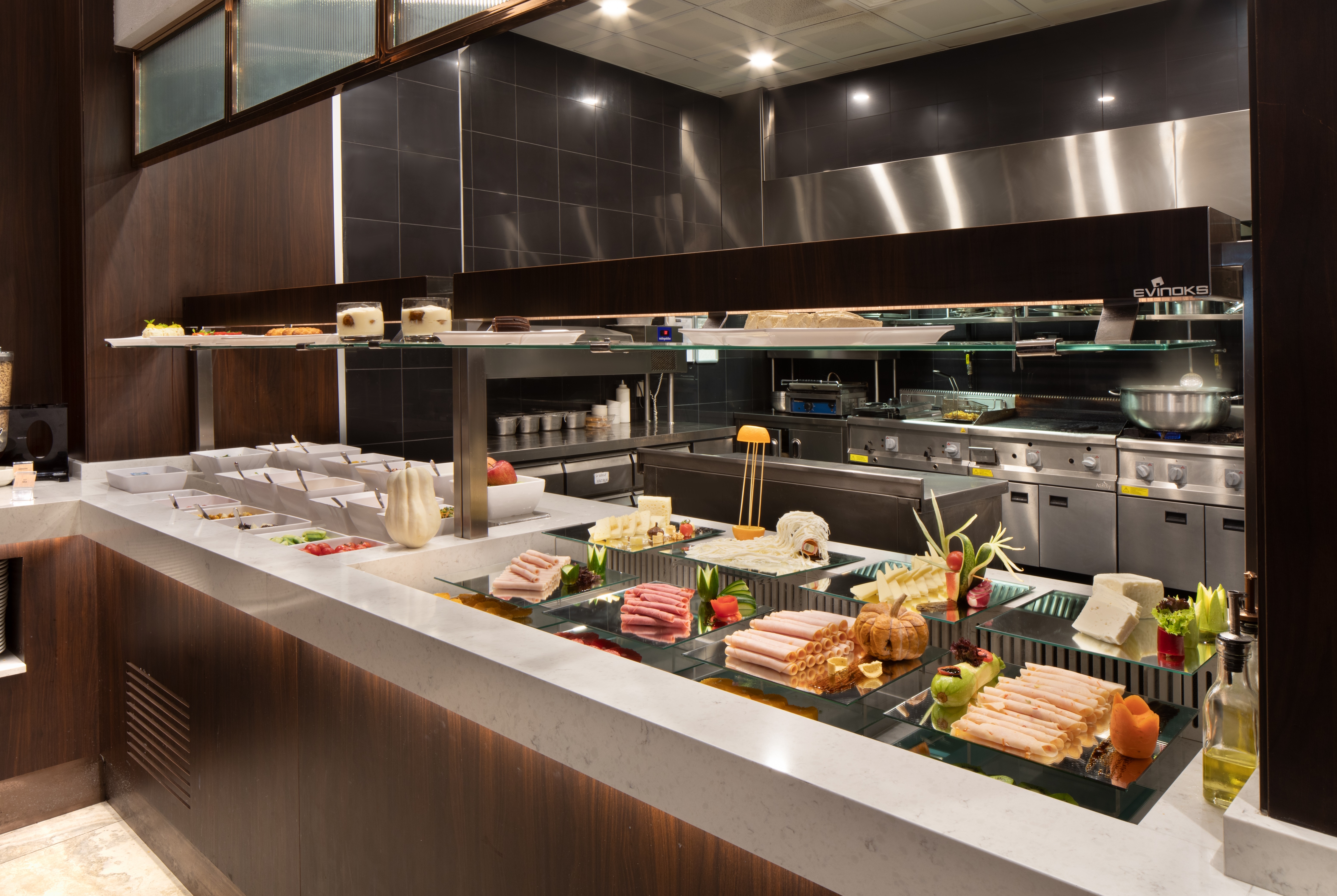 TRYP By Wyndham Istanbul Sisli Hotel restaurant breakfast area with seating in Istanbul, Other than US/Canada