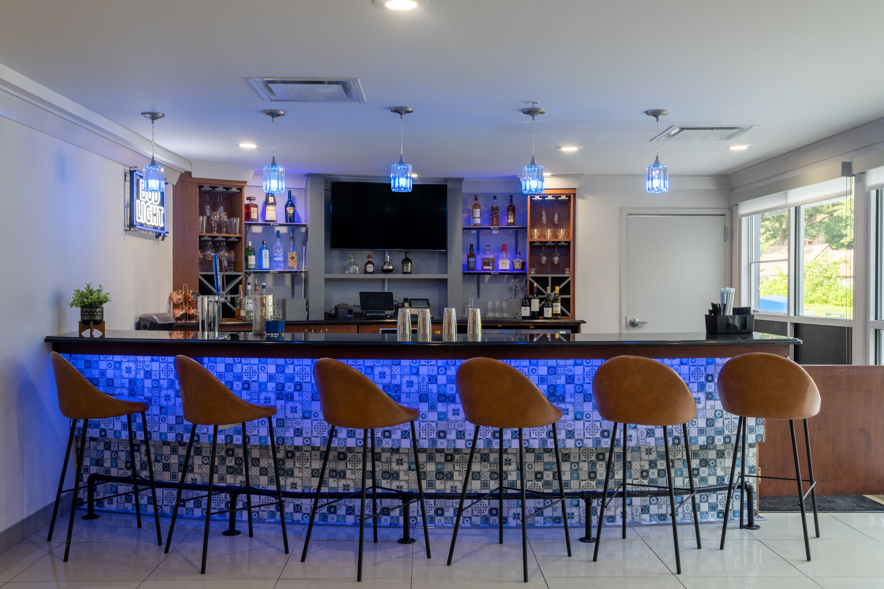 Bar at TRYP by Wyndham Tallahassee North I-10 Capital Circle in Tallahassee, Florida