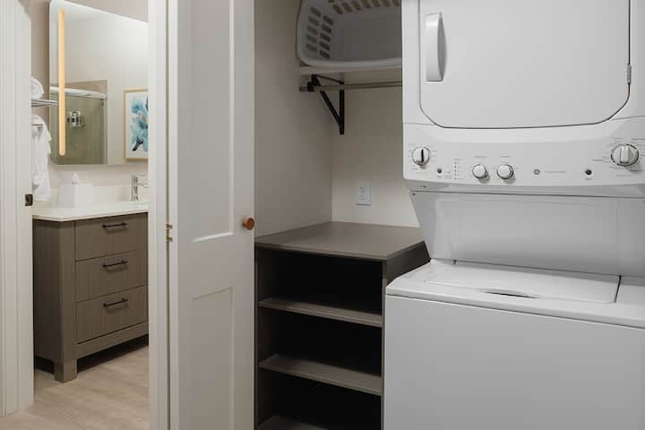 Guest room feature at the WaterWalk Extended Stay Huntsville in Huntsville, Alabama