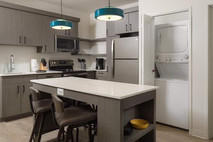 Guest room at the WaterWalk Extended Stay Phoenix - N. Happy Valley in Phoenix, Arizona