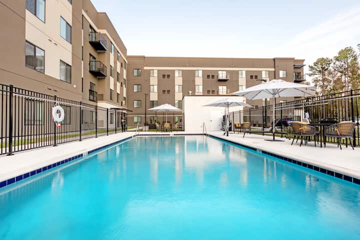 Pool at the WaterWalk Extended Stay Jacksonville Deerwood Pk in Jacksonville, Florida