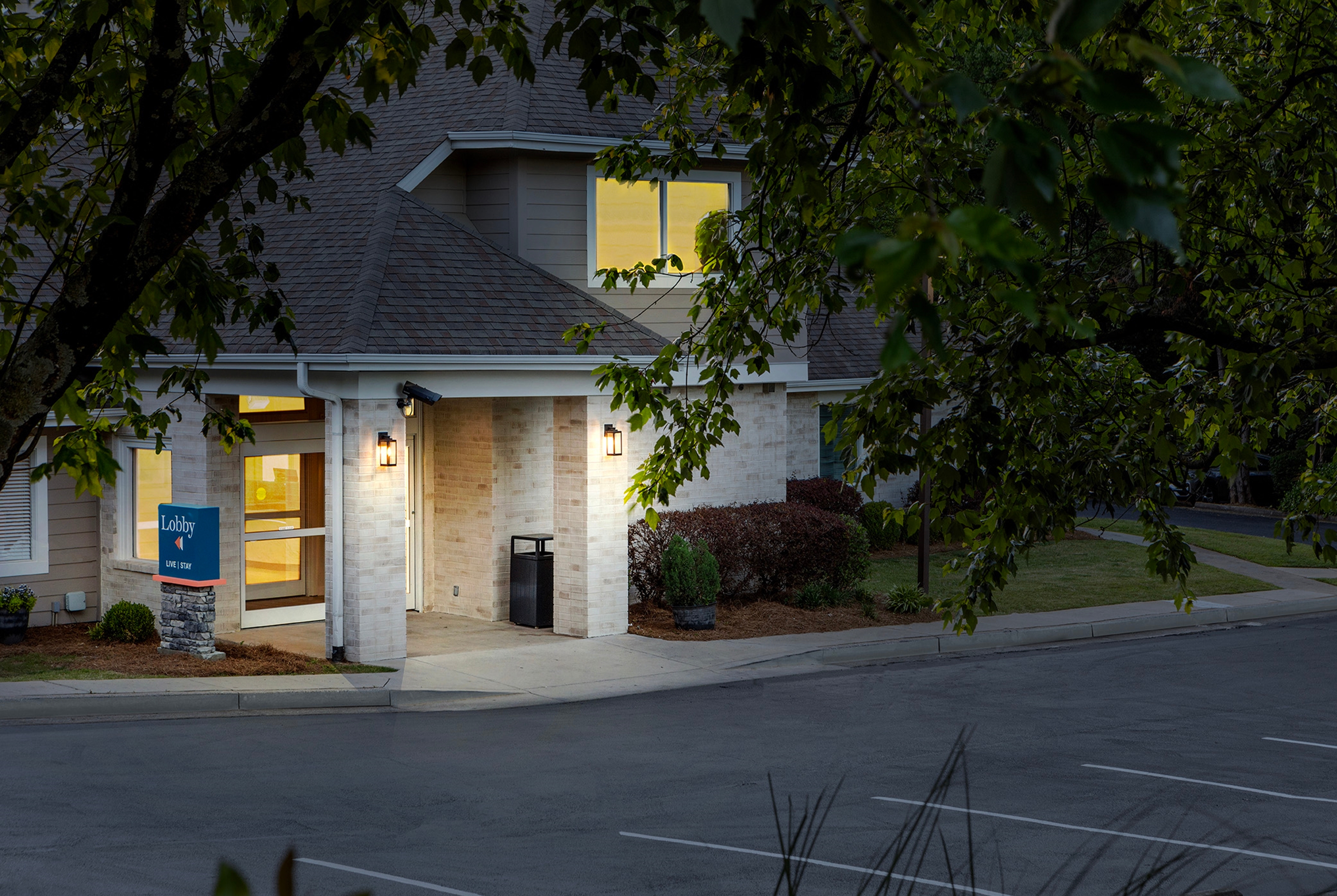 Exterior of WaterWalk Extended Stay by Wyndham Atlanta Perimeter hotel in Atlanta, Georgia