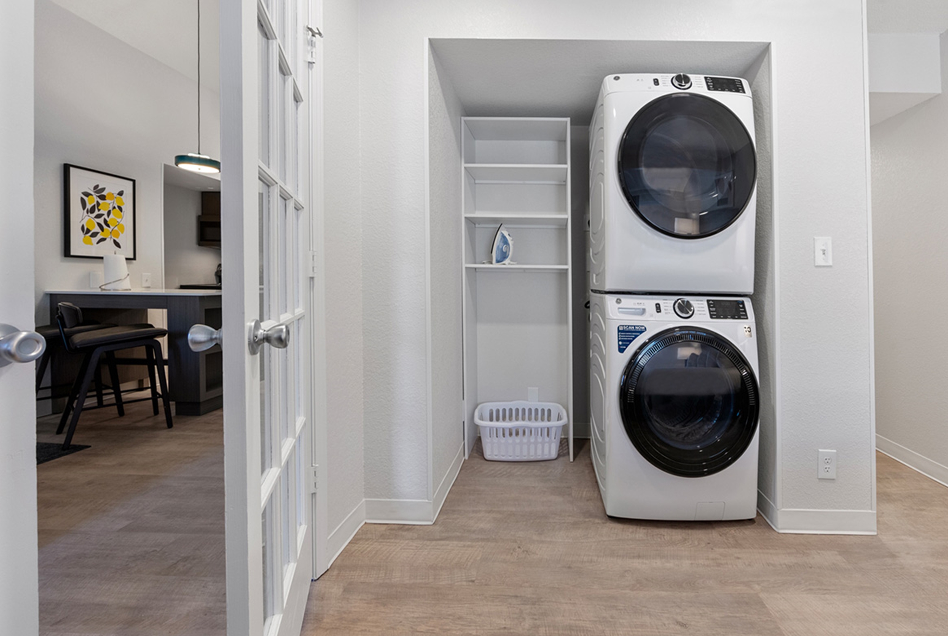 Guest room bath at the WaterWalk Extended Stay by Wyndham Atlanta Perimeter in Atlanta, Georgia