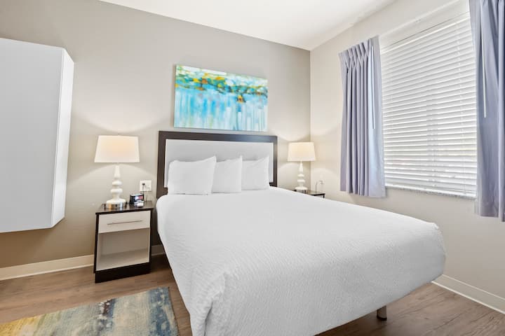 Guest room at the WaterWalk Extended Stay Kansas City - Overland Pk in Overland Park, Kansas