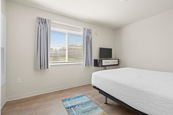 Guest room at the WaterWalk Extended Stay Kansas City - Overland Pk in Overland Park, Kansas