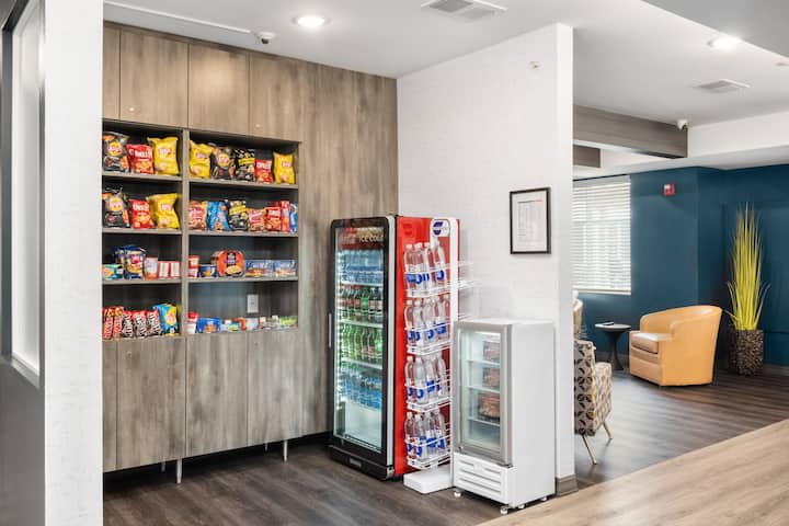 Mart at WaterWalk Extended Stay Minneapolis - Plymouth in Plymouth, Minnesota
