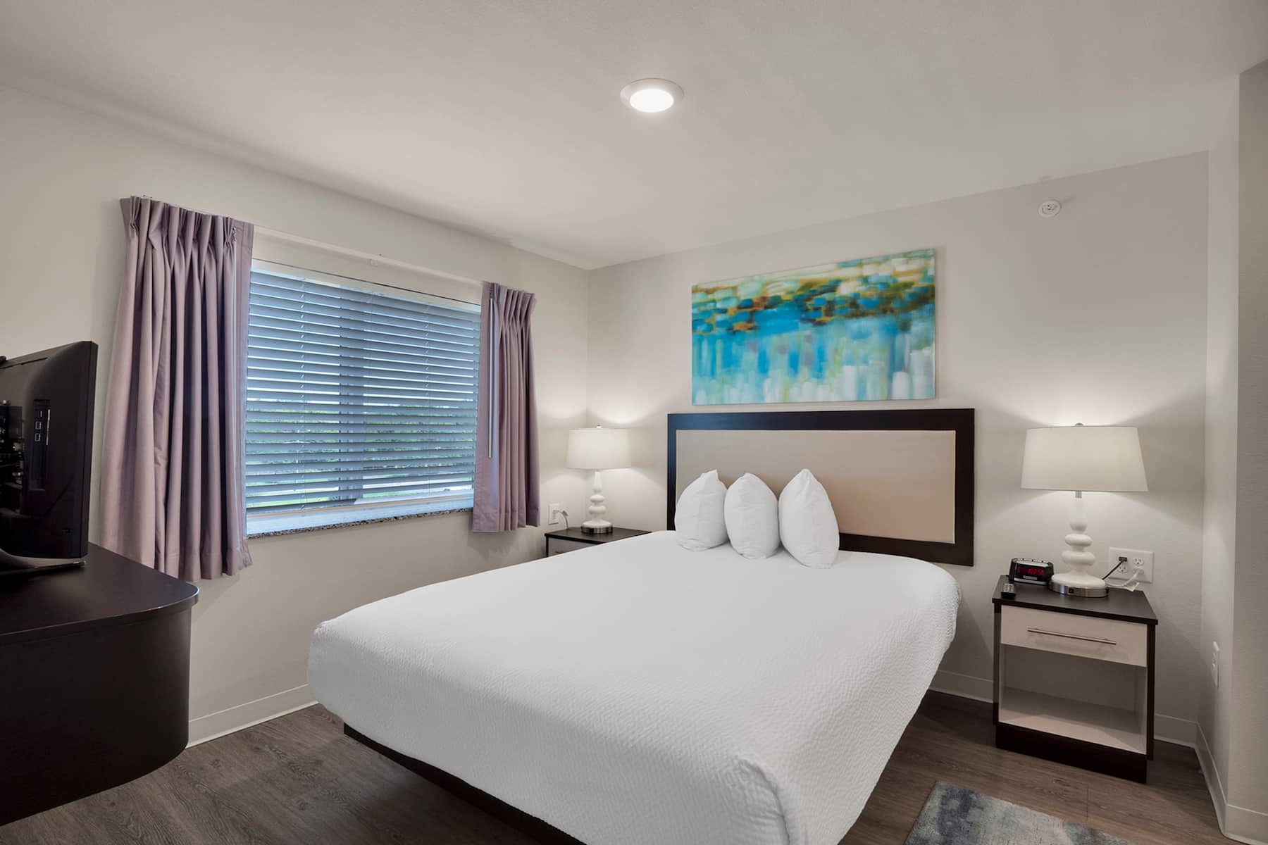 WaterWalk Extended Stay Charlotte - Arrowood suite in Charlotte, North Carolina