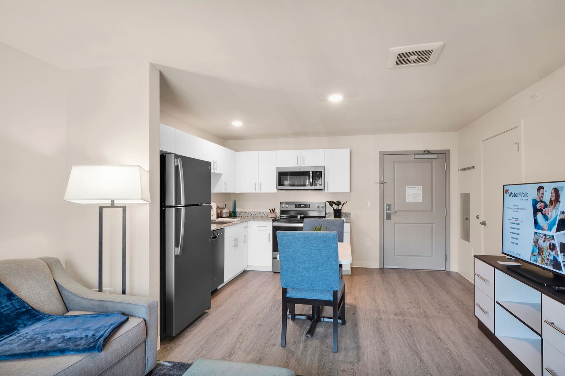 WaterWalk Extended Stay Charlotte - Arrowood suite in Charlotte, North Carolina