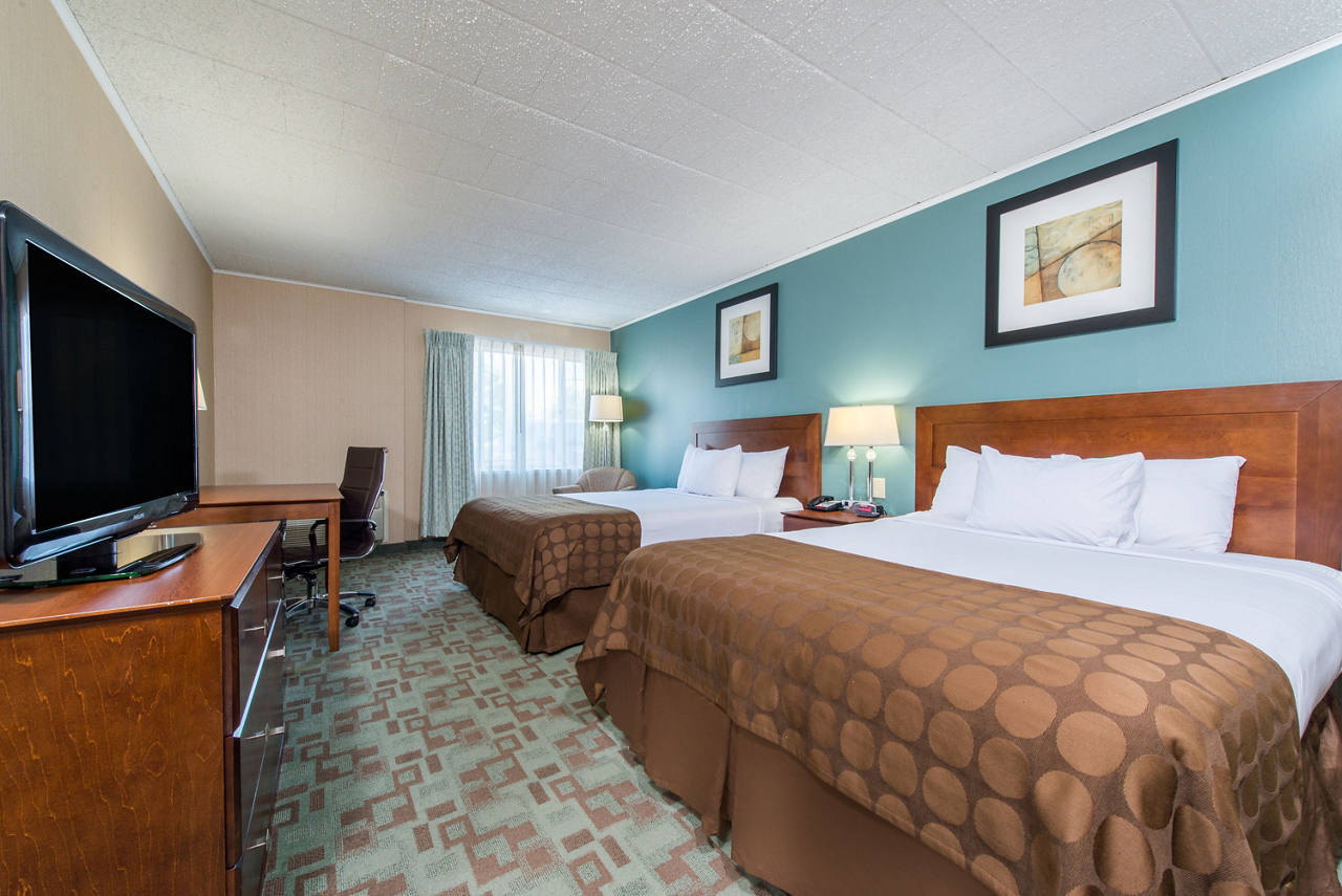 2 Queen Bed Room