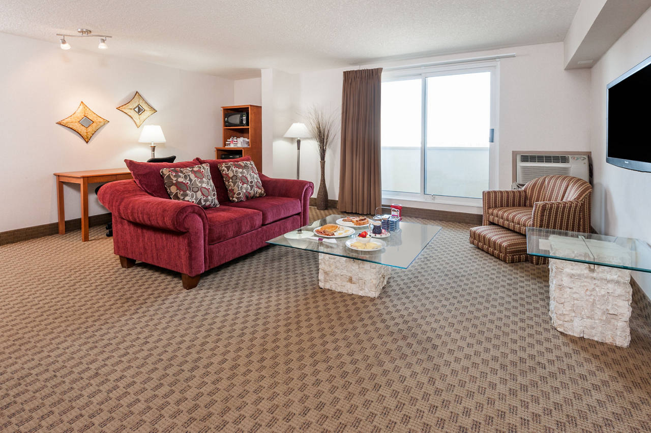 1 King Bed Suite