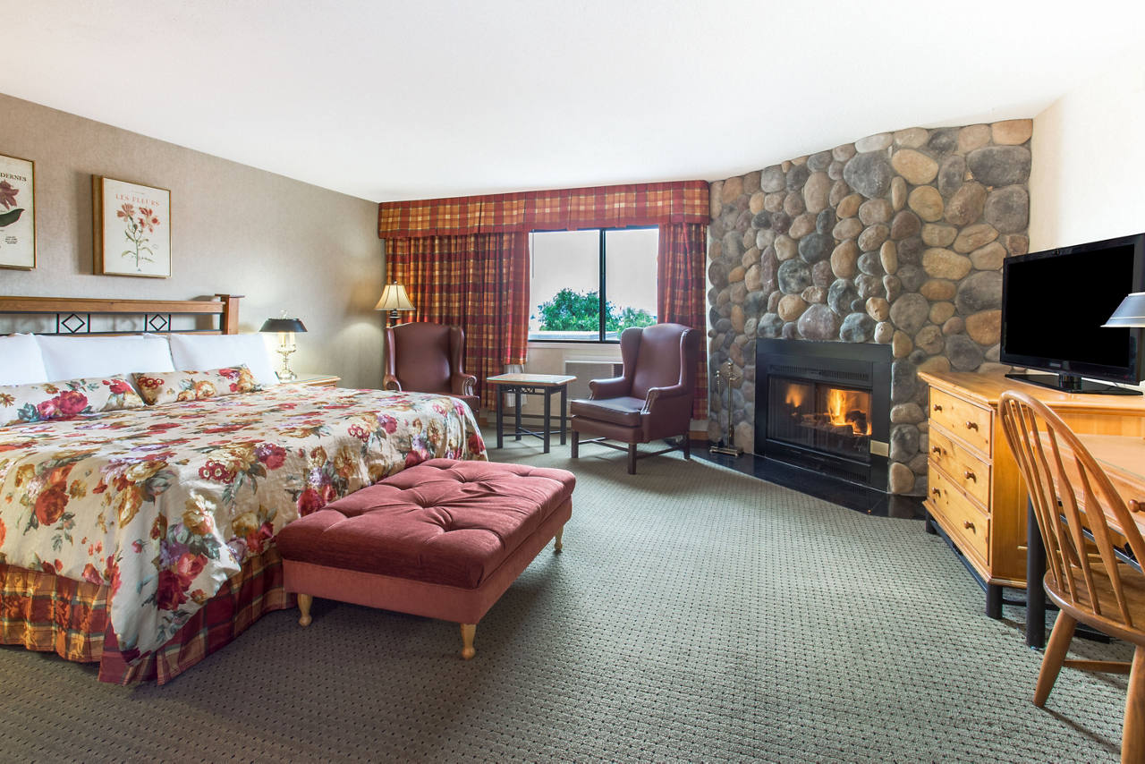 Mountain Lodge Suite