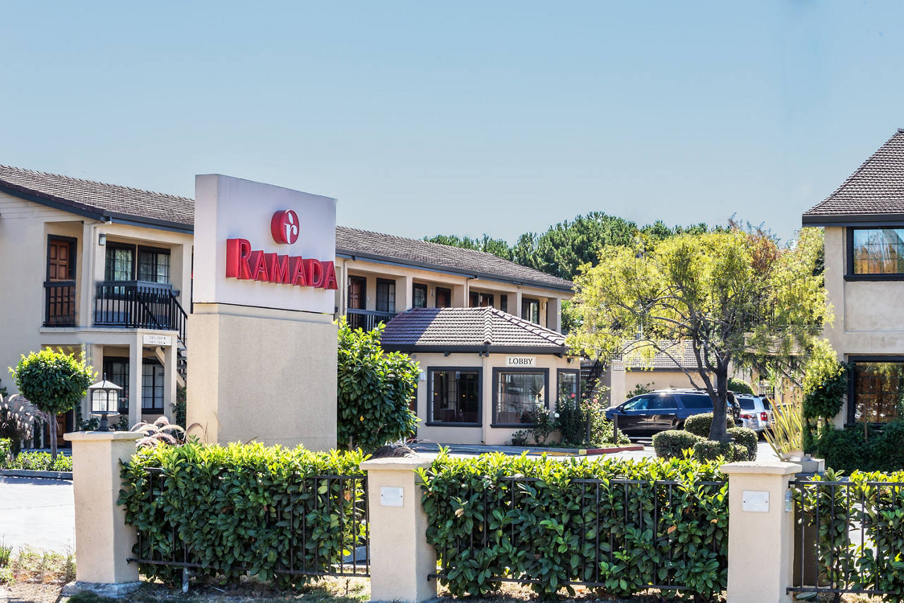 Welcome to the Ramada Mountain View