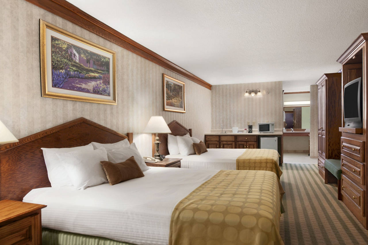 Standard Two Queen Bed Room