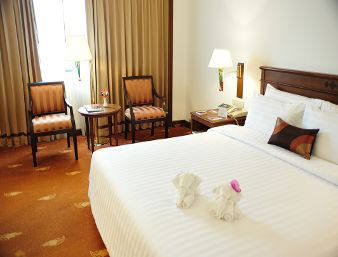 Deluxe King Bed