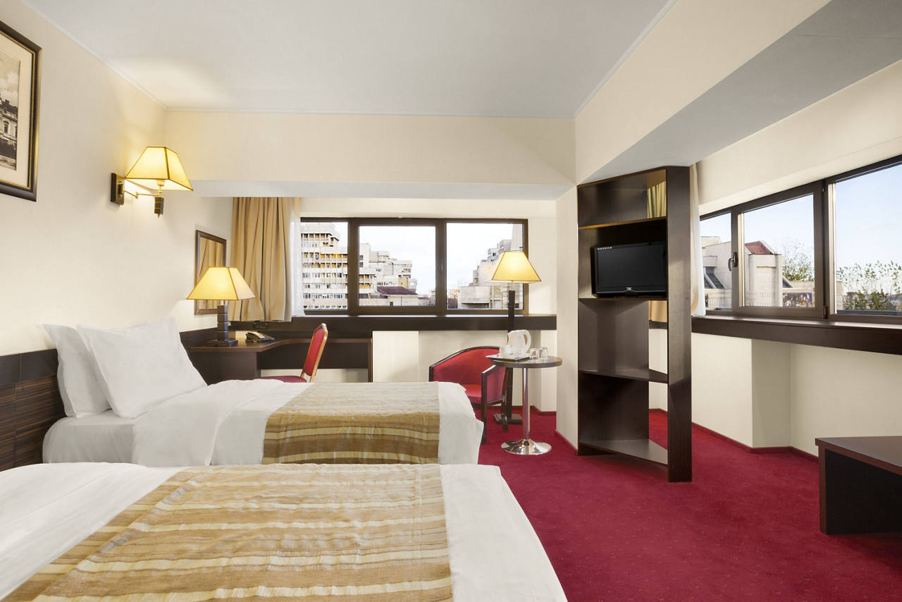2 Twin Beds Room