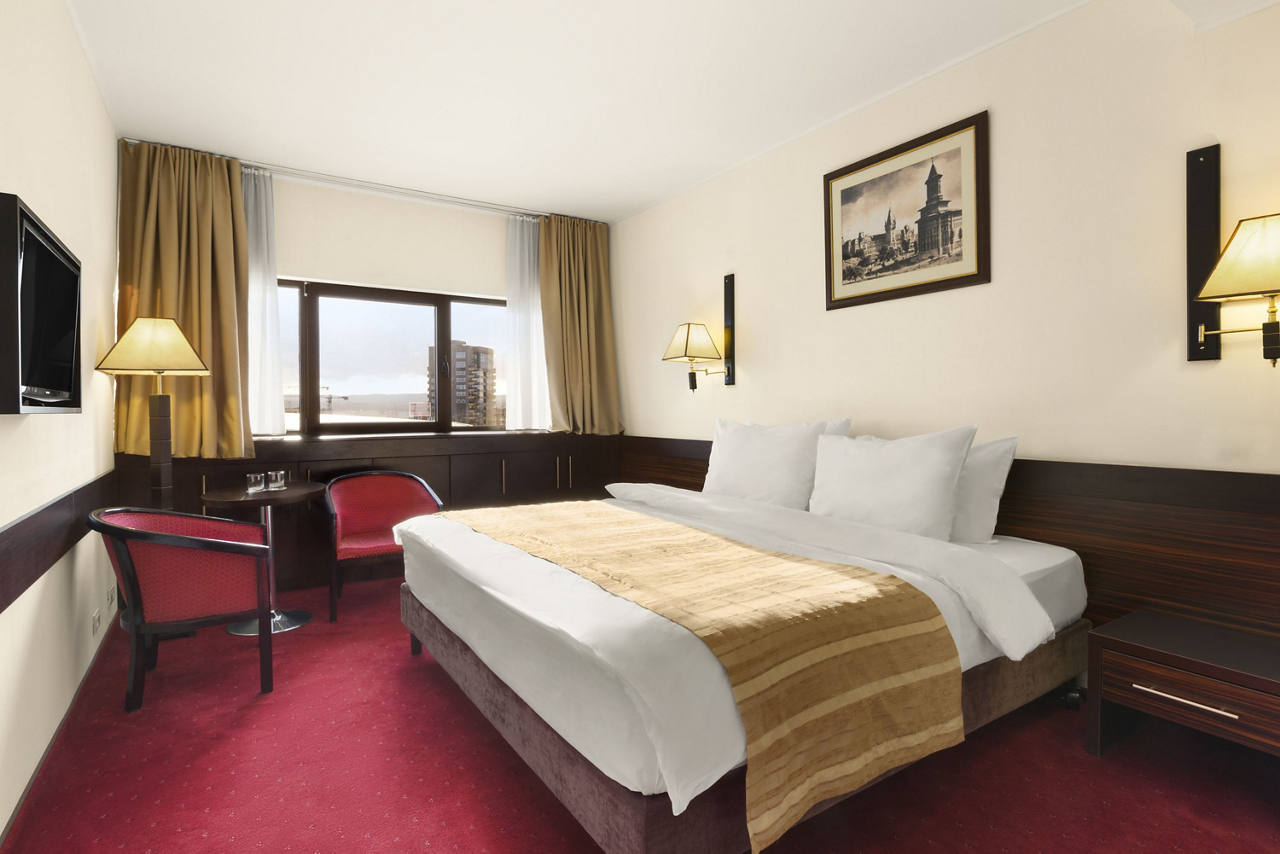 Deluxe Suite