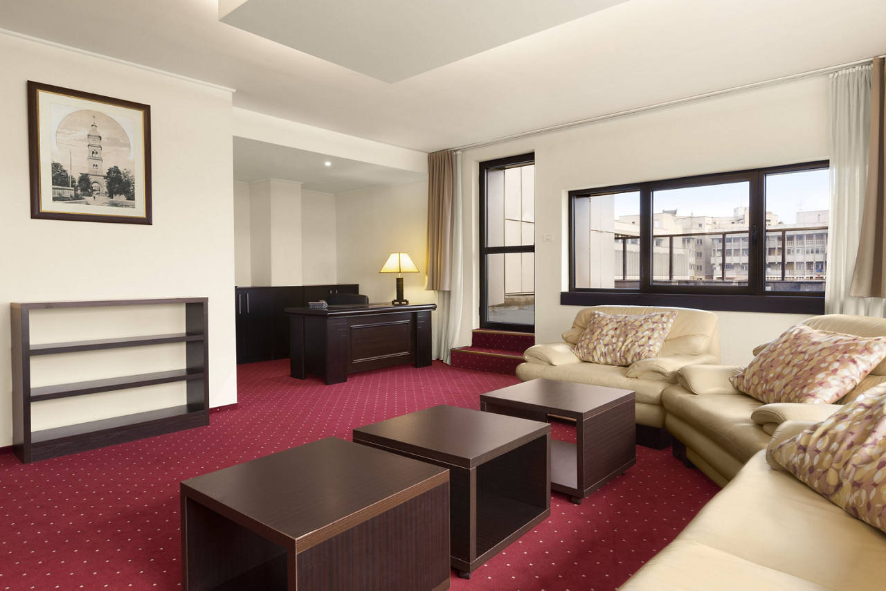 Deluxe Suite