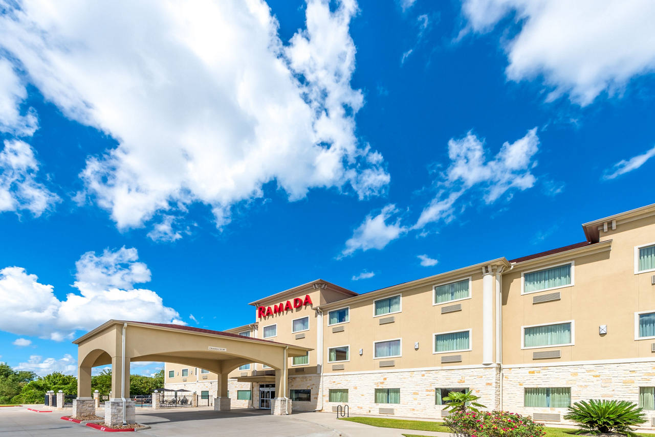 Welcome to the Ramada College Station