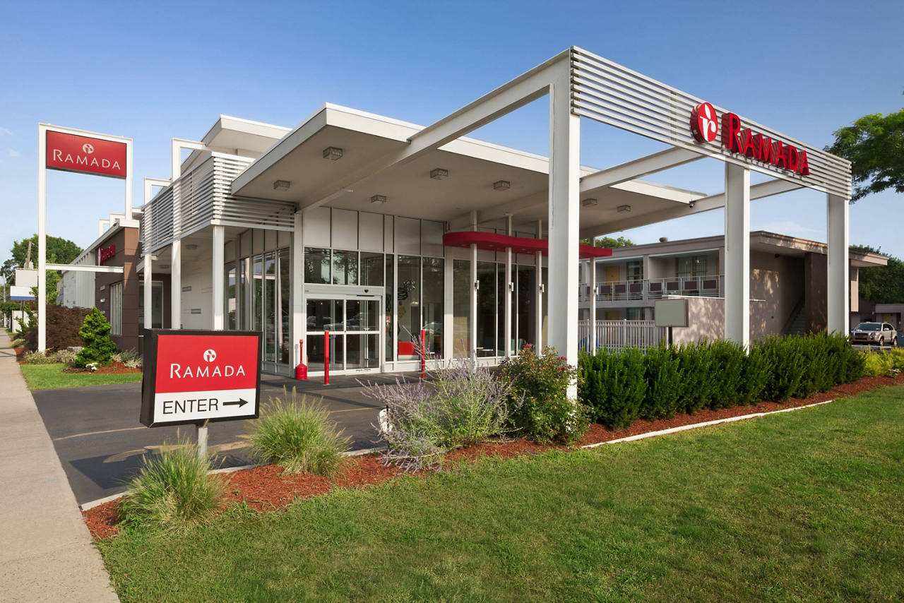 Welcome to the Ramada Rockville Centre