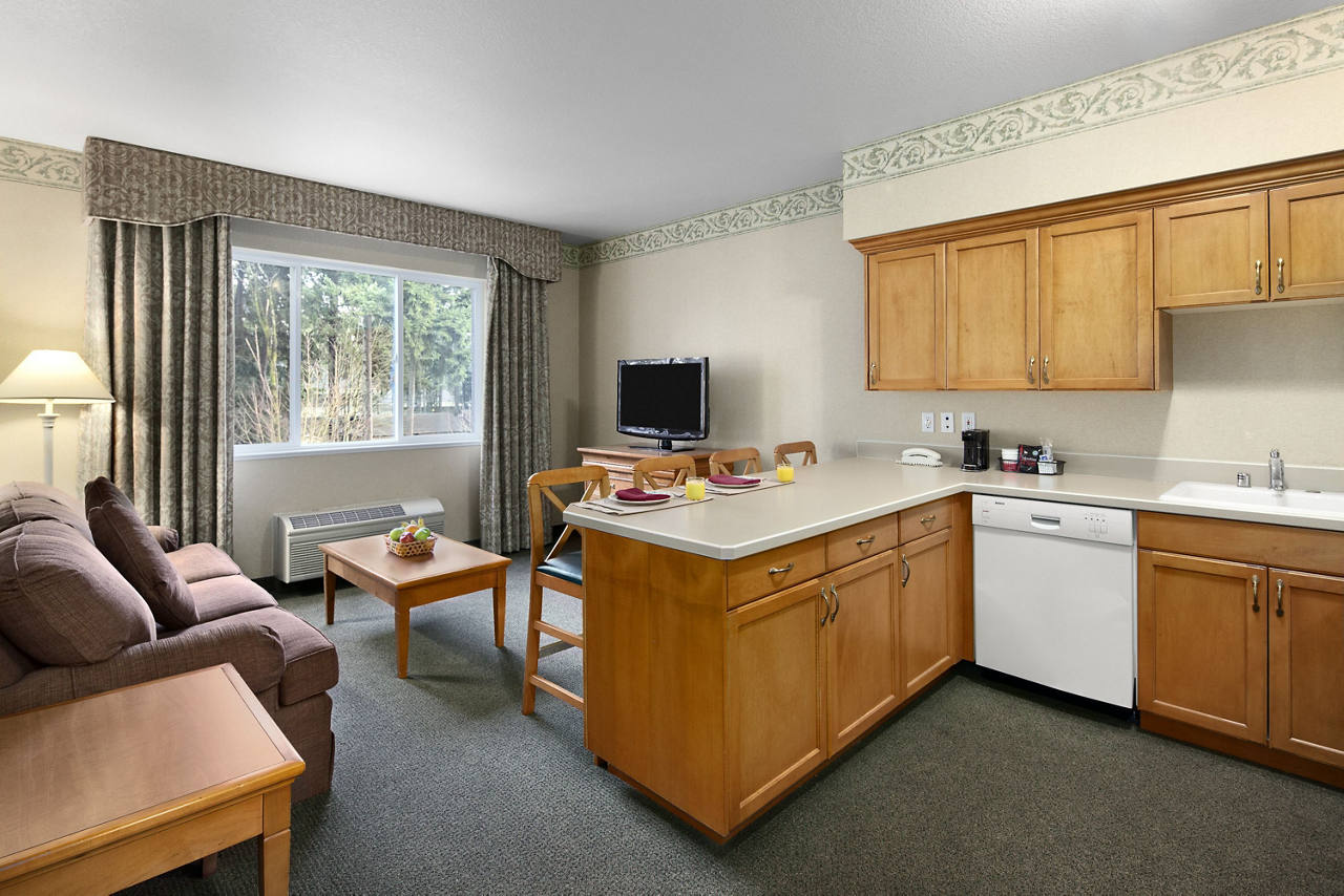 Suite - Kitchen
