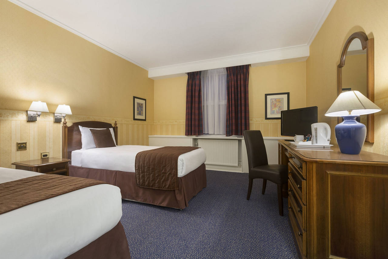2 Twin Bed Room