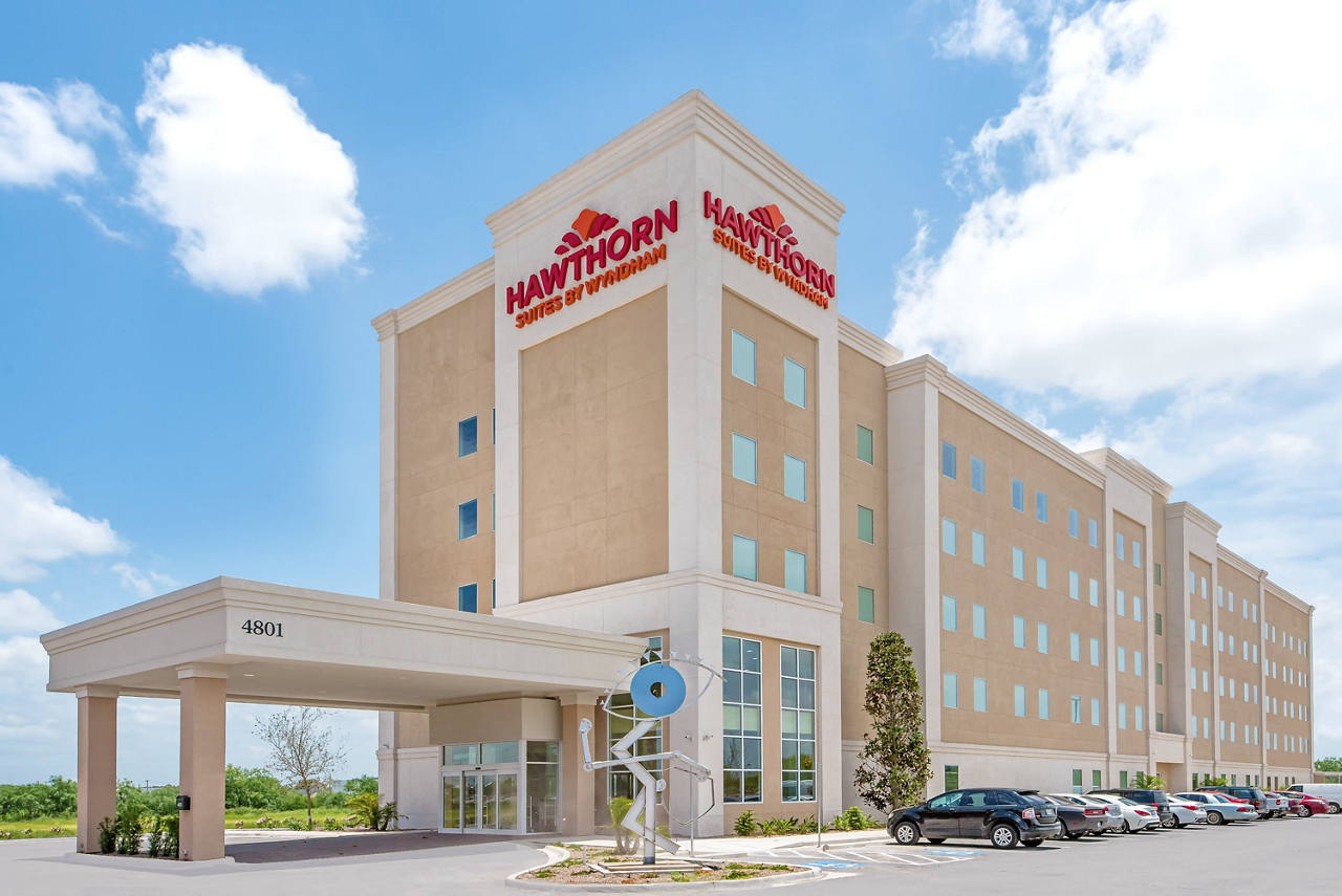 Welcome to the Hawthorn Suites McAllen