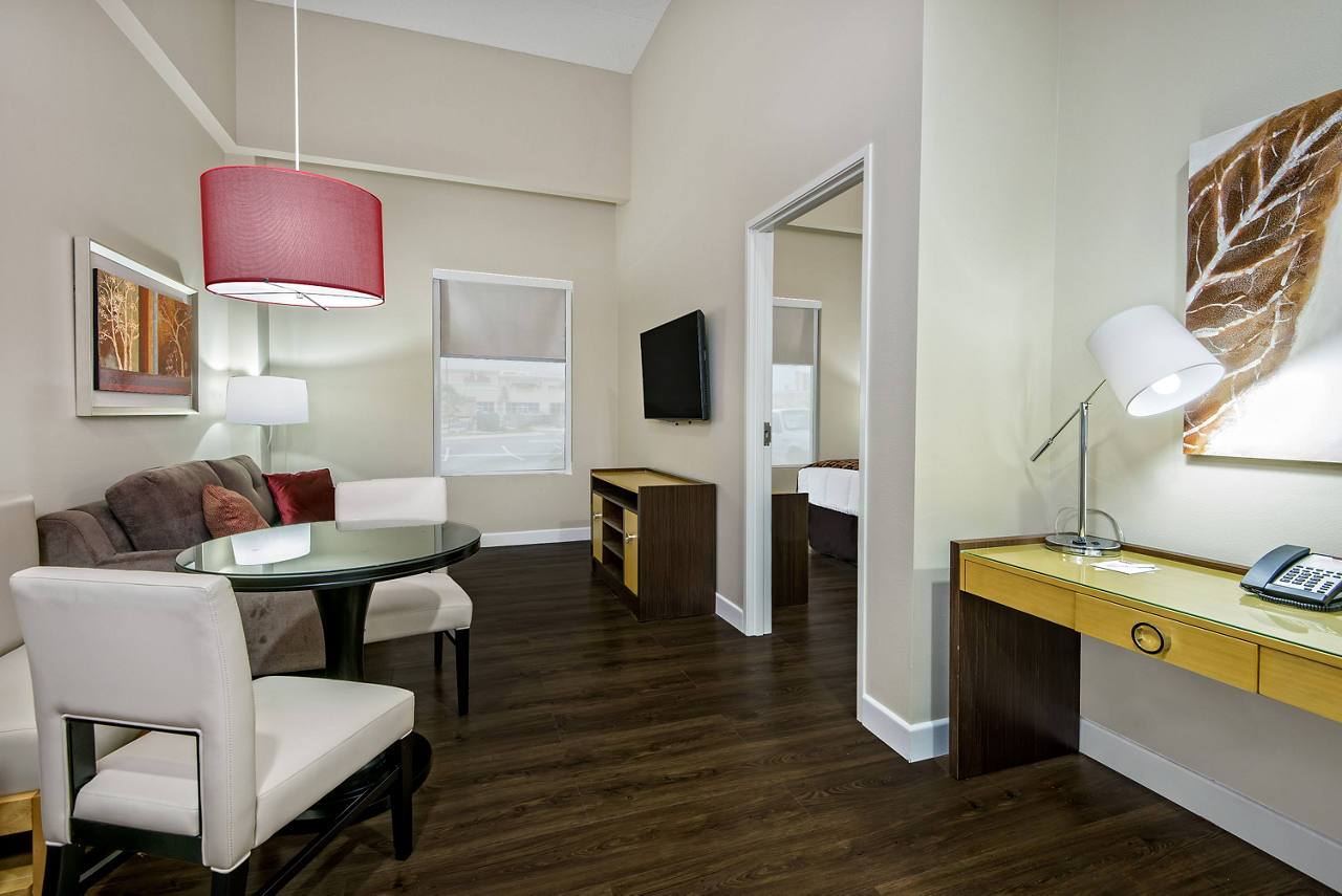 1 King Bed Deluxe Suite