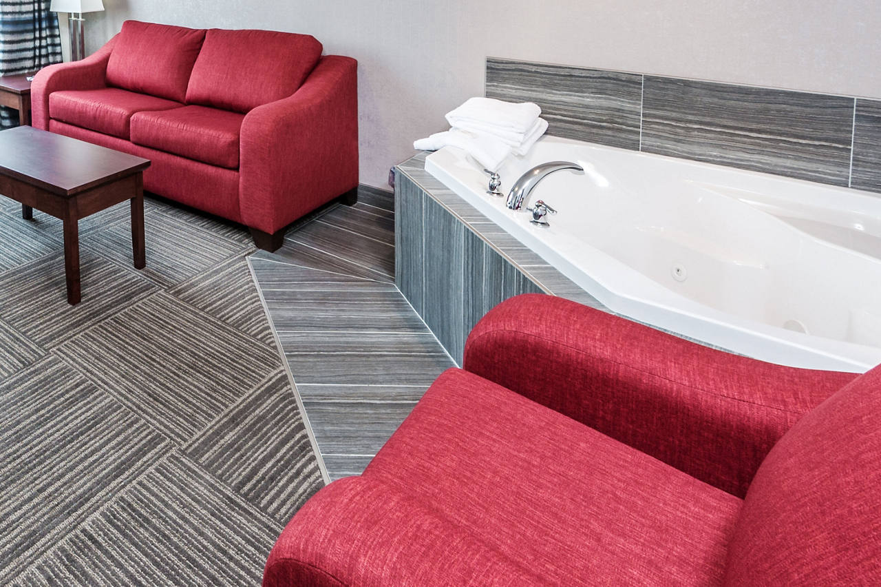 1 King Bed Suite