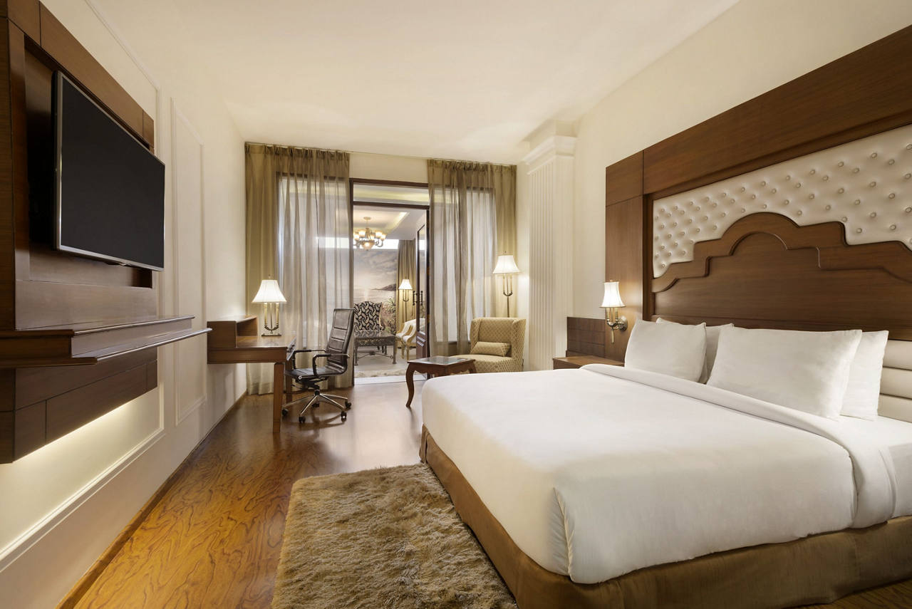 1 King Luxury Room