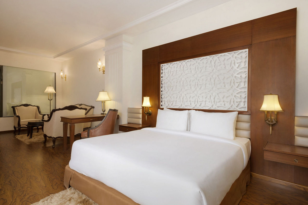 1 King Bed Executive Suite