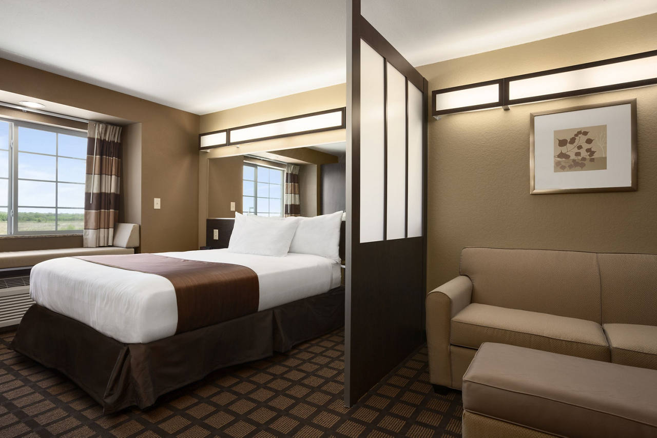 1 Double Bed Suite