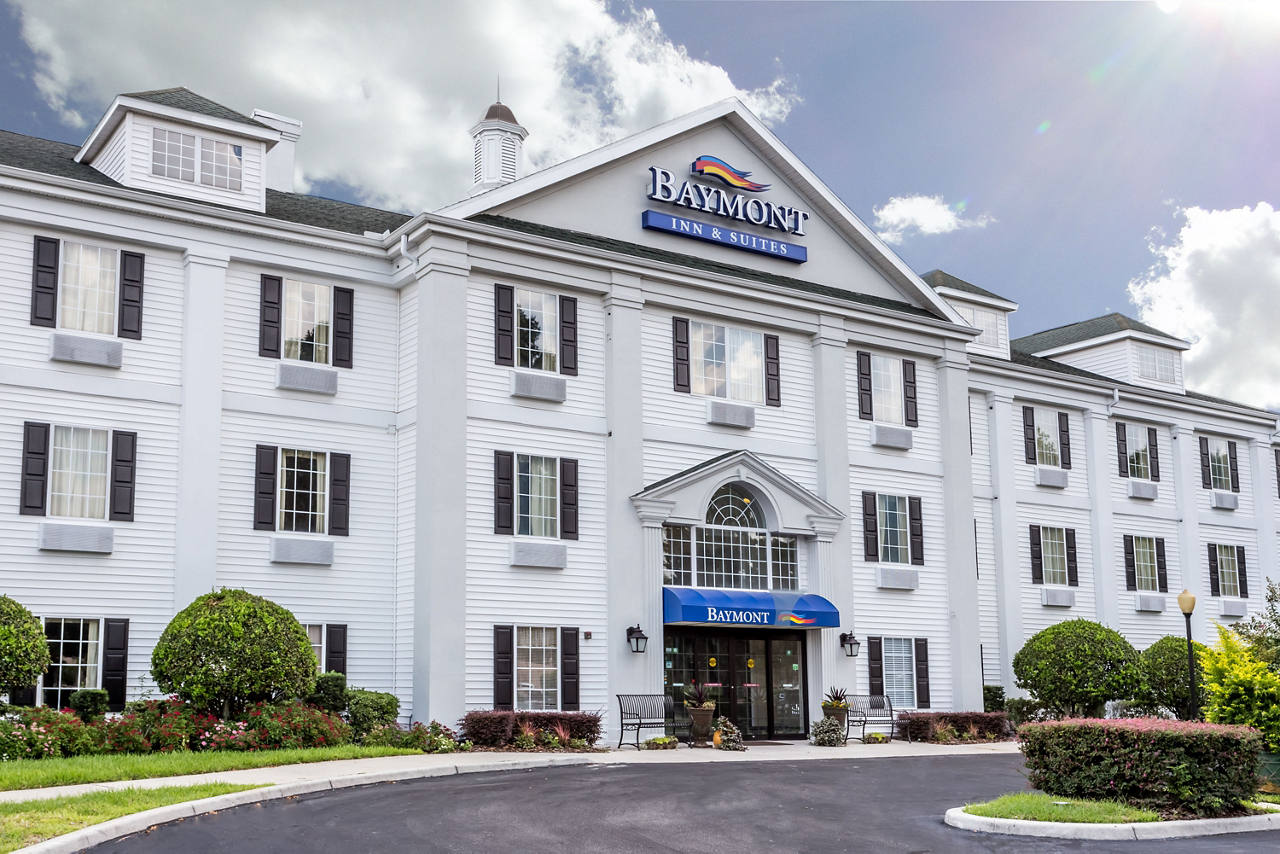 Baymont Inn and Suites Lakeland