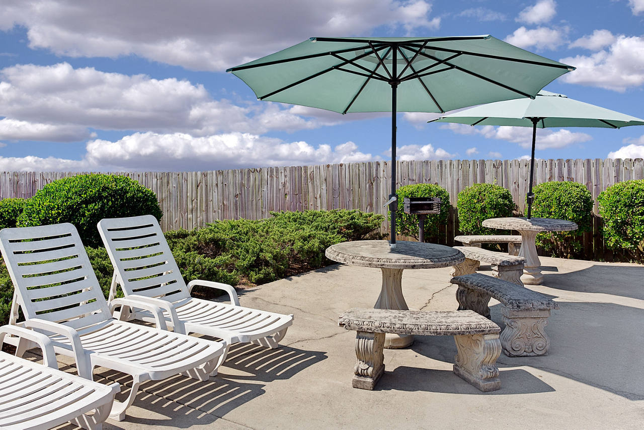 Pool Side Seating
