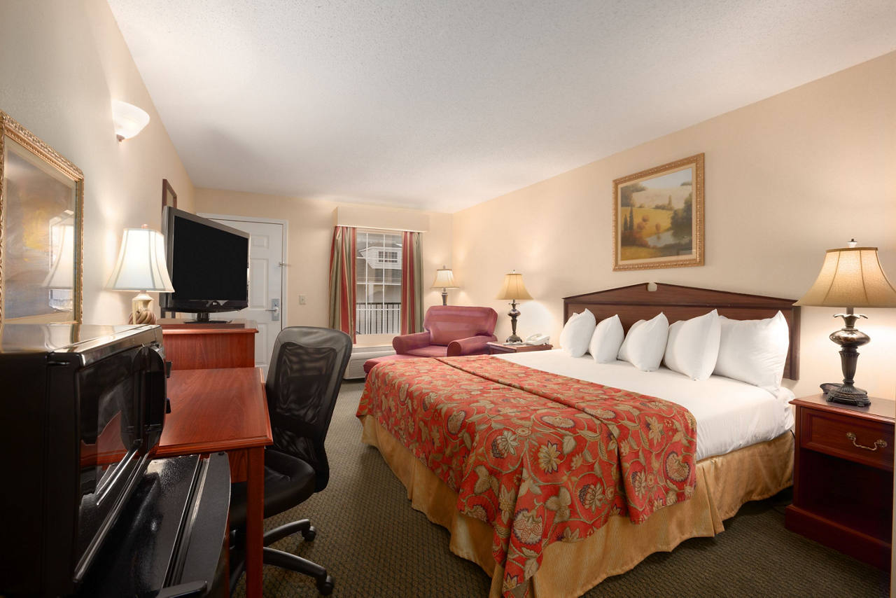 2 Double Bed Room