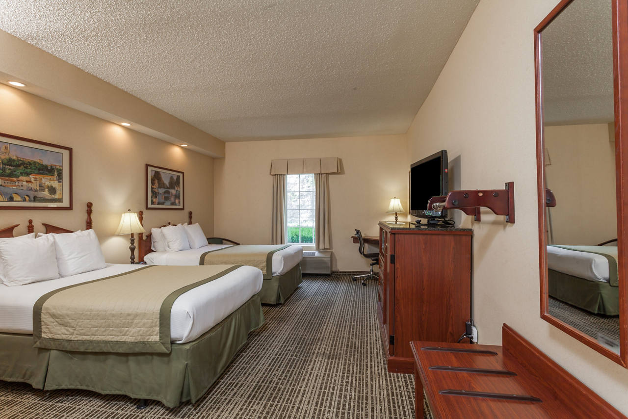 2 Double Bed Room