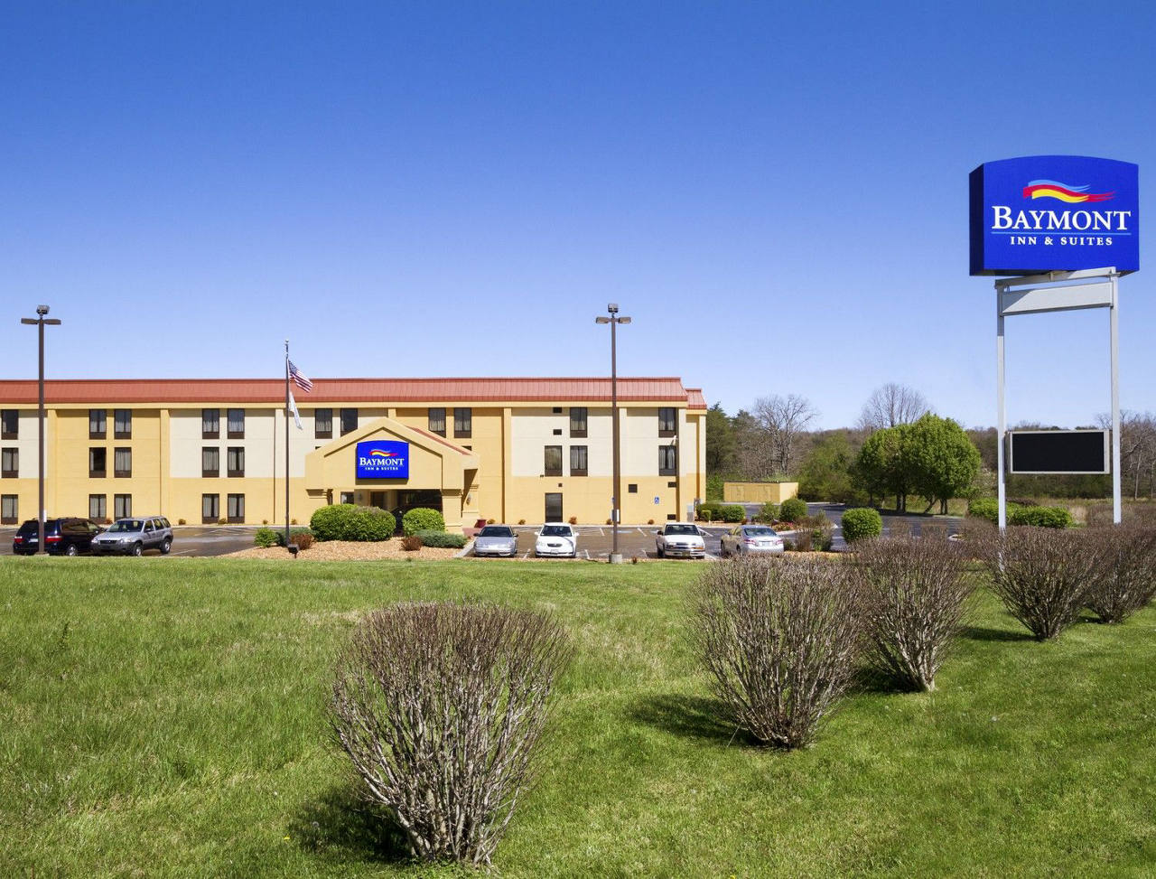 Welcome to the Baymont Inn and Suites Crossville