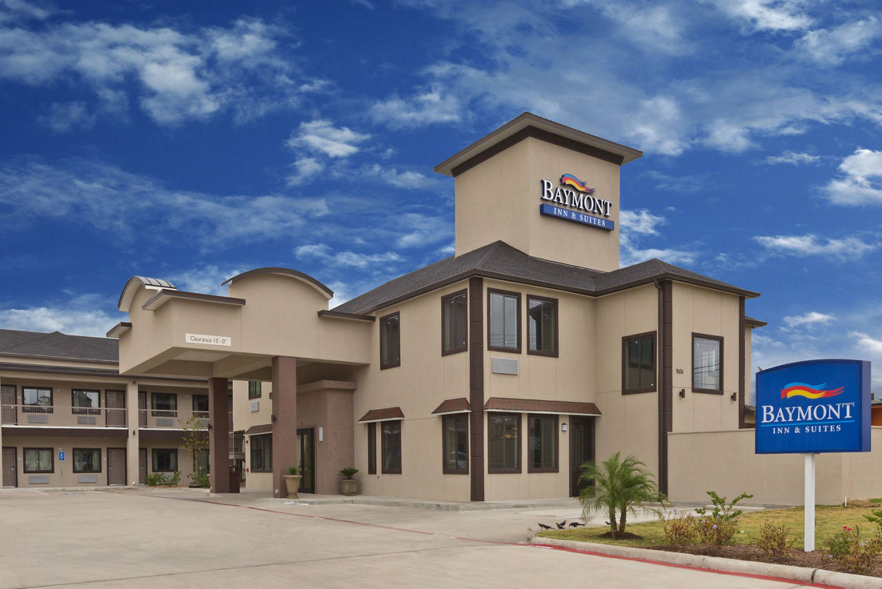 Welcome to Baymont Inn and Suites Bryan College Station