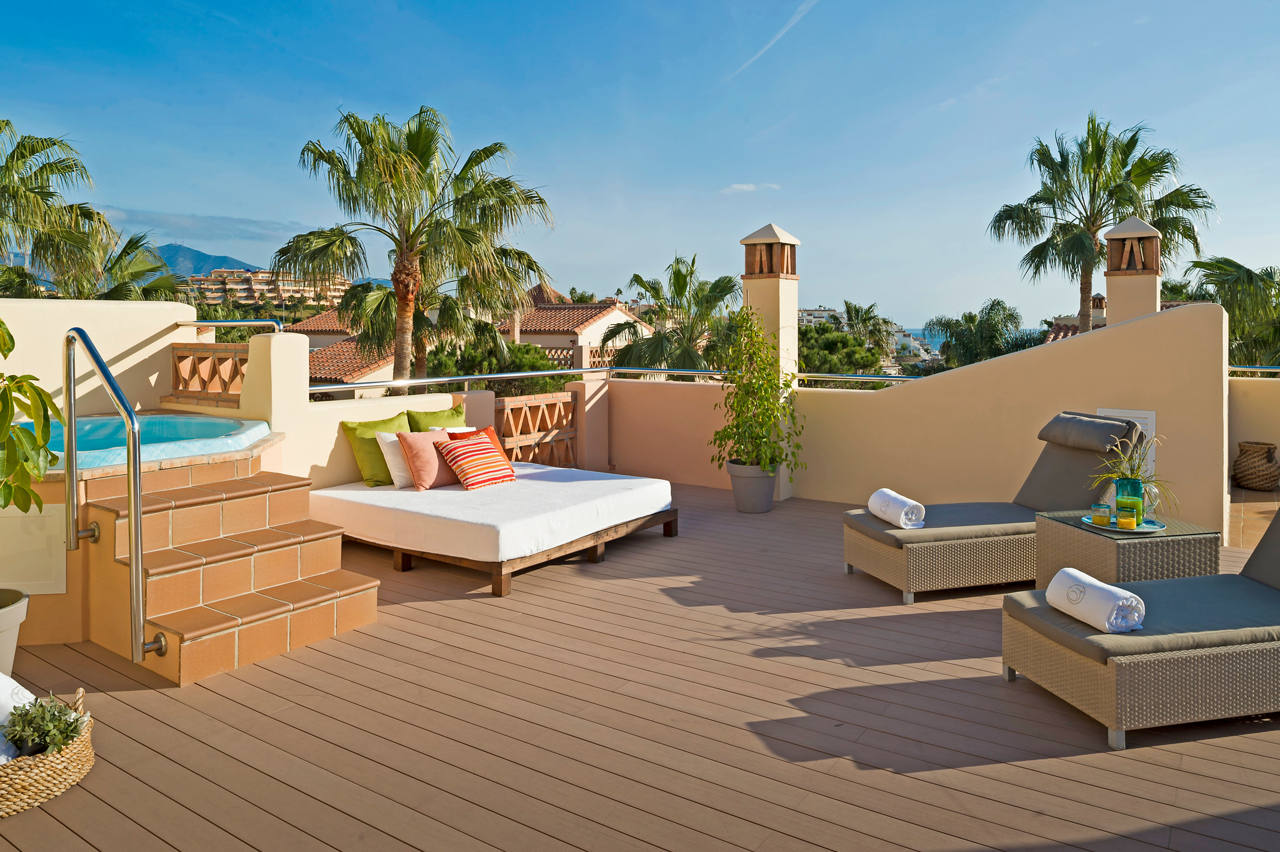 Santa Cruz Signature Suite